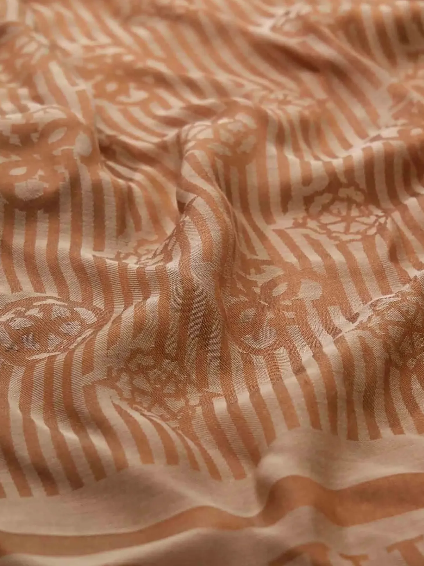FOULARD DONNA - GUESS COGNAC - AW5525 POL03